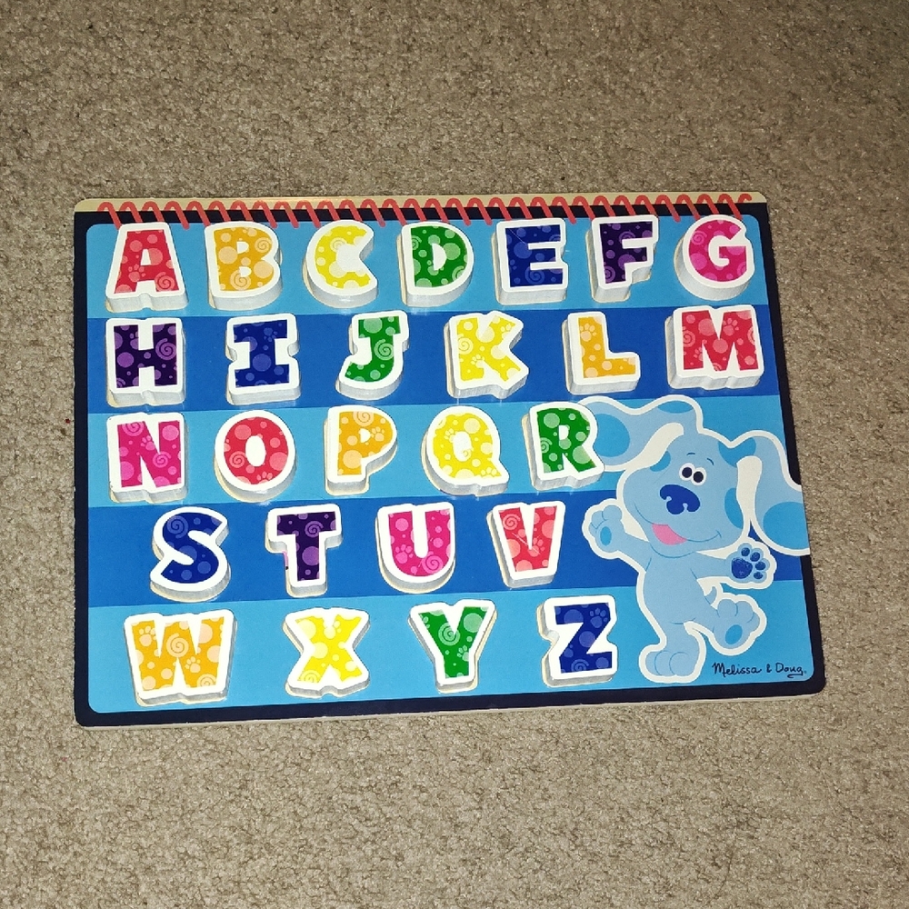 Melissa & Doug Wooden Blues Clues Alphabet Peg Puzzle with Multicolor Letters